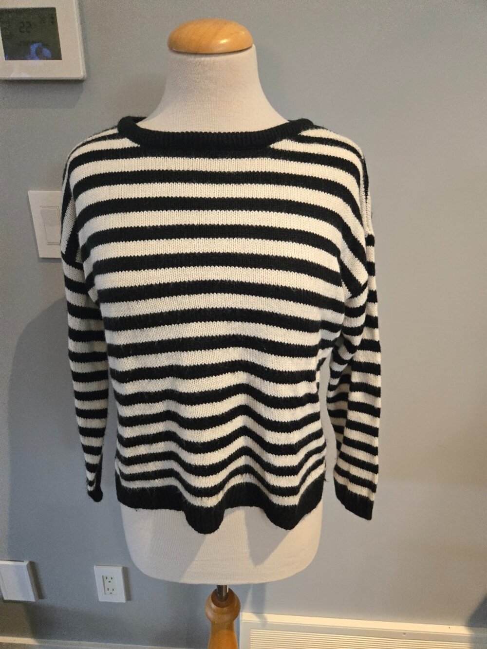 Zara Knit Striped Crewneck Sweater | Size Medium | Black & White